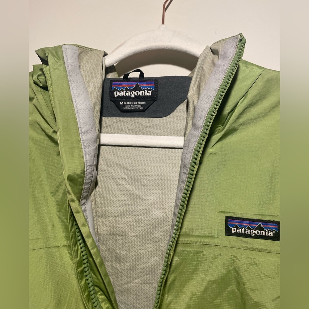 Patagonia H2no Raincoat size Medium